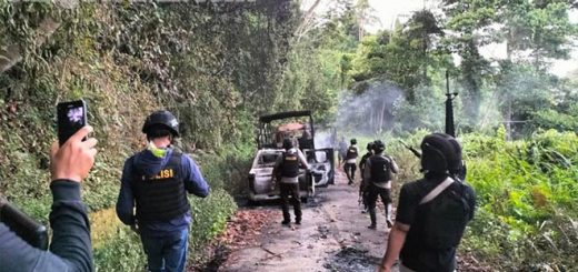 Kelompok Kriminal Bersenjata KKB Menyerang Iring-Iringan Polisi Di Kepulauan Yapen menyebabkan satu warga sipil meninggal dunia.